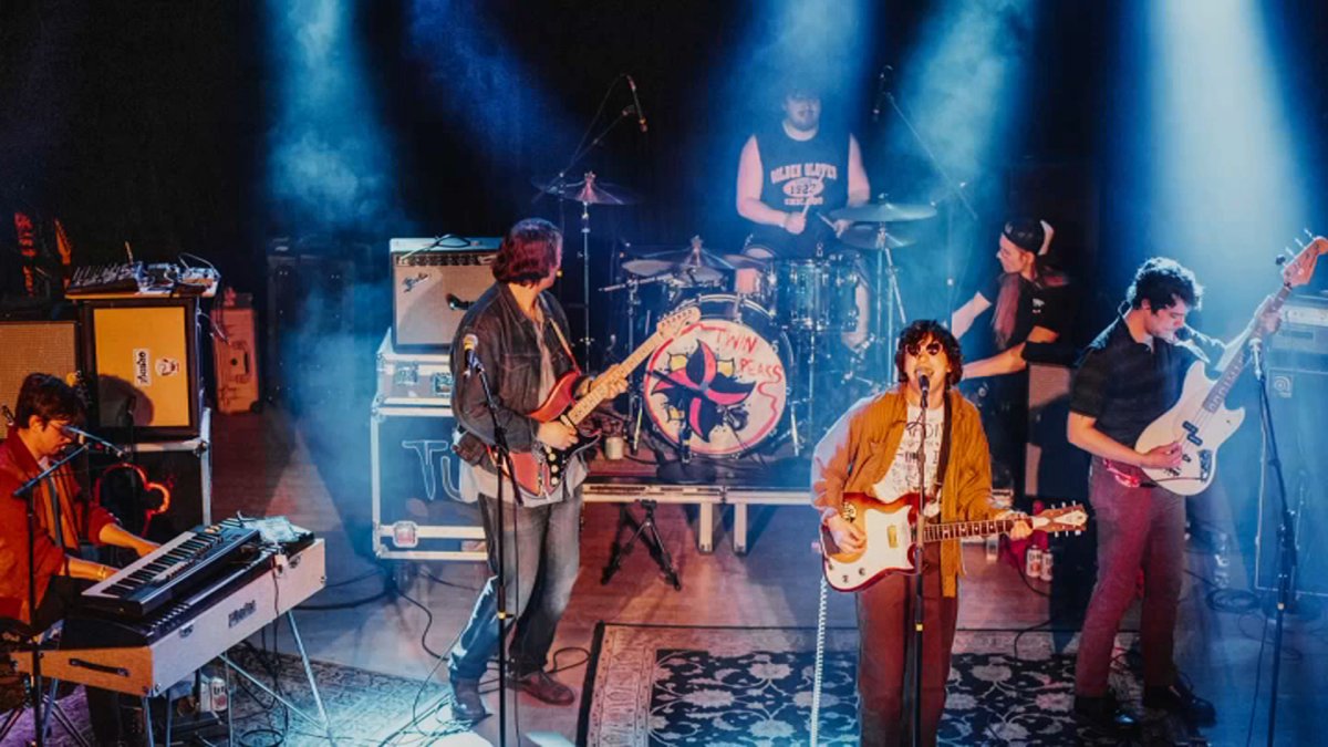 Chicago Band Twin Peaks Looking for Stolen Guitars, Music Gear NBC