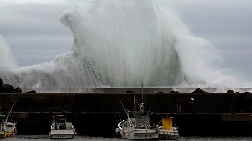 APTOPIX Japan Asia Typhoon