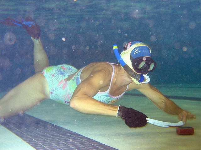 underwater_hockey