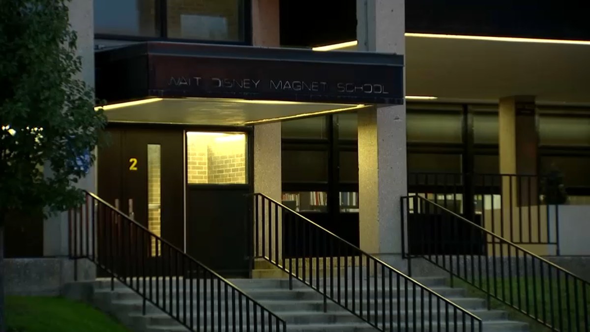 Petition Calls For Removal of Principal at School on Chicago’s