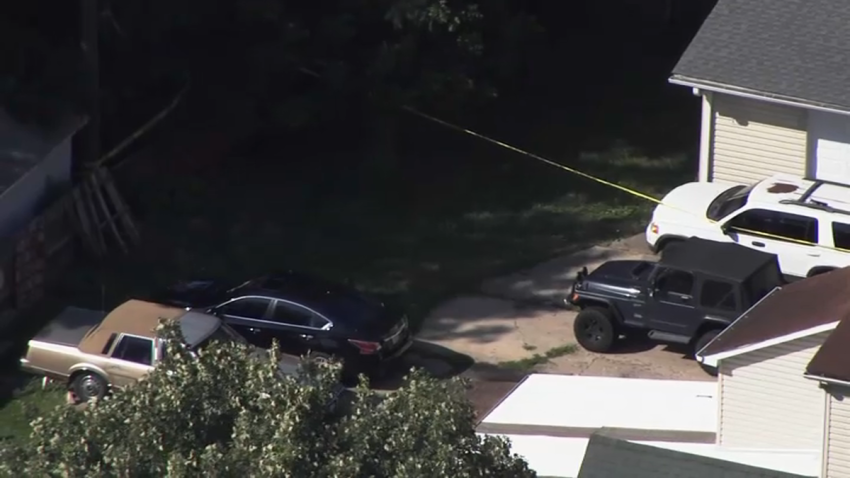 web - aurora woman dead