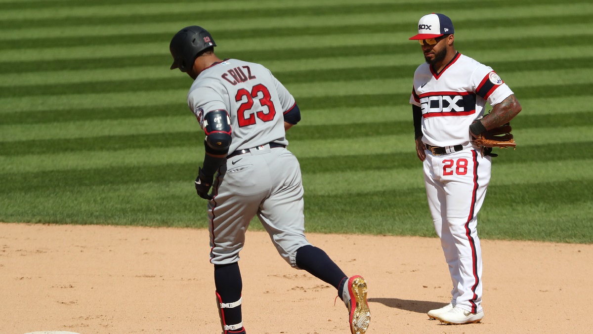 Twins' Willians Astudillo tests positive for COVID-19