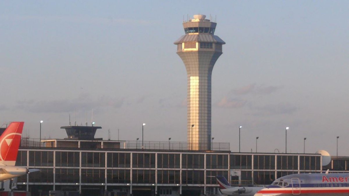 Ground stop issued at OHare Airport as severe storms impact Chicago area