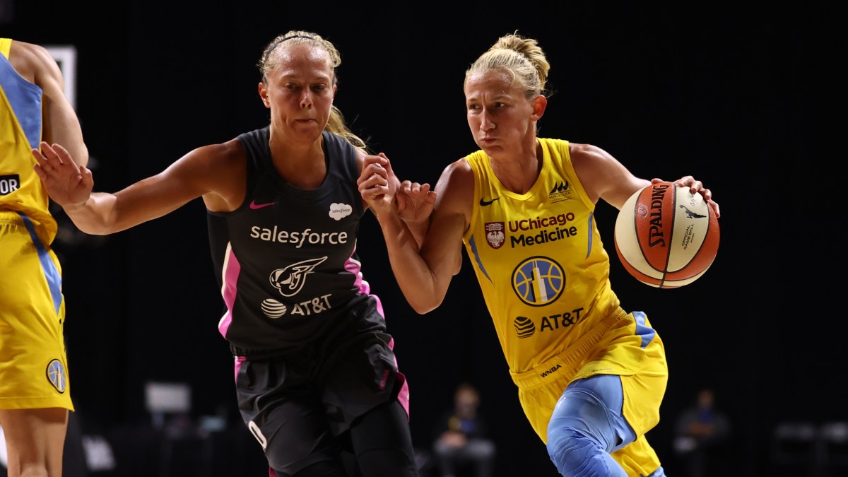 Vandersloot Sets WNBA SingleGame Record With 18 Assists NBC Chicago