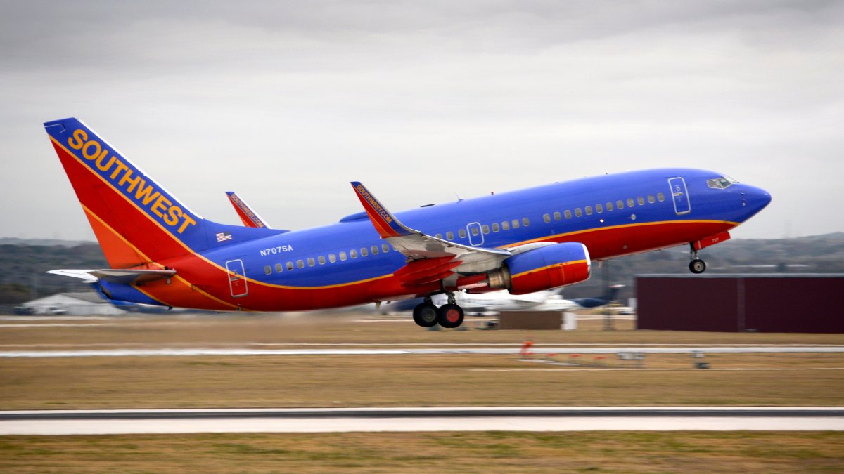 Southwest Airlines weighing changes to unique boarding process, seating practices Southwest Airlines weighing changes to unique boarding process, seating practices