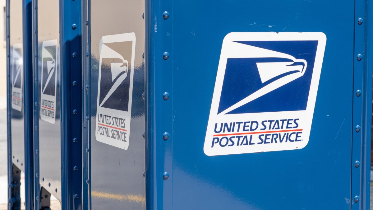 5 Charged with Stealing Mail, USPS Mailbox Keys in Chicago