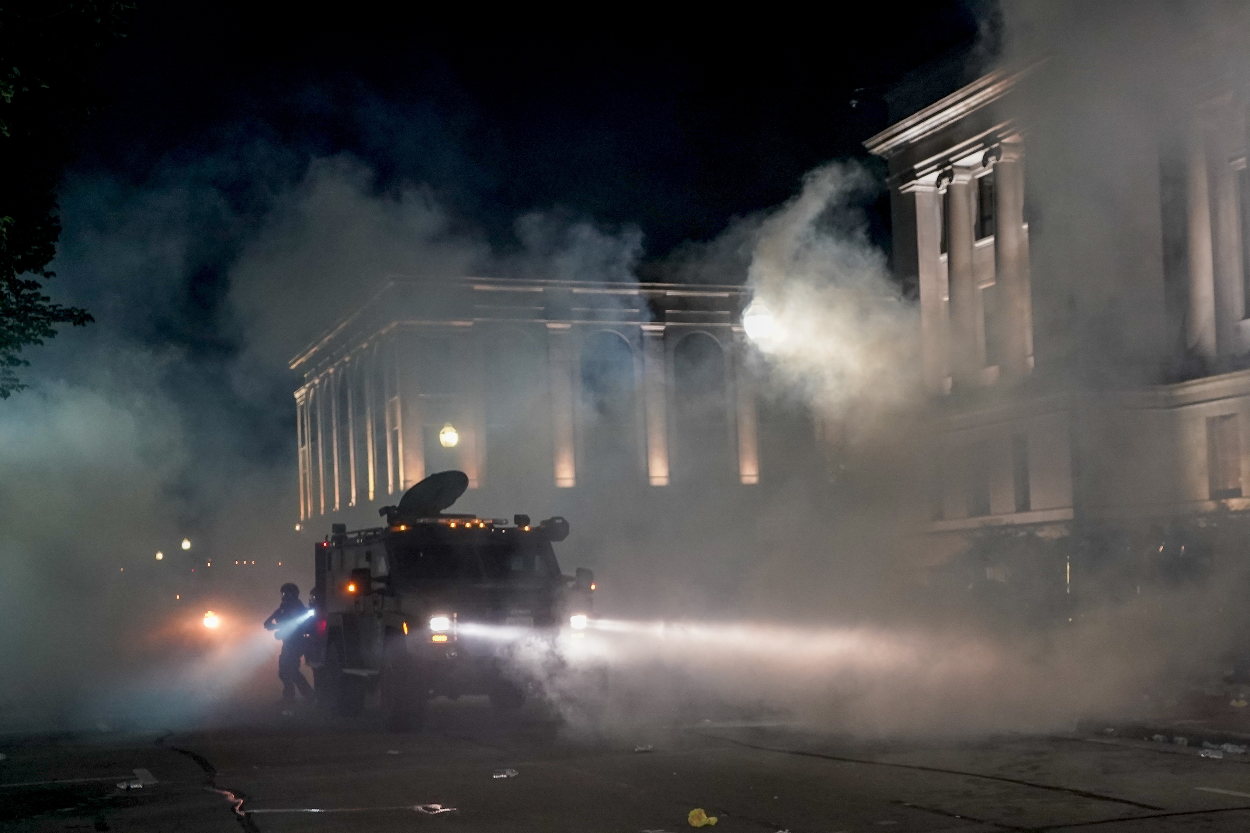Protesters in Kenosha Defy Curfew Over Police Shooting of Black Man ...