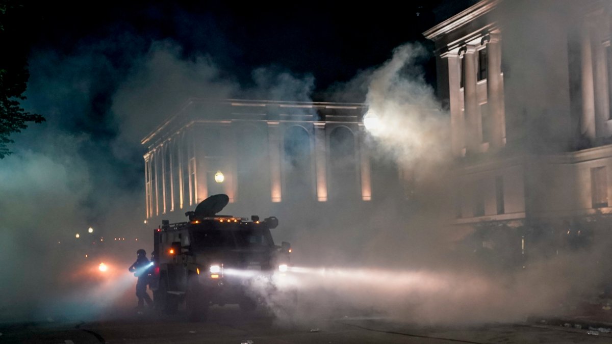 Kenosha Post Riots Protesters in Kenosha Defy Curfew Over Police Shooting of Black Man ...
