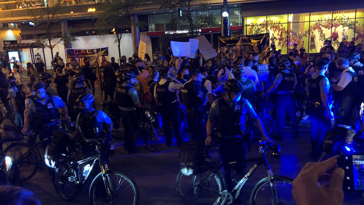 Chicago Protest Updates: No Arrests at Downtown Demonstration – NBC Chicago
