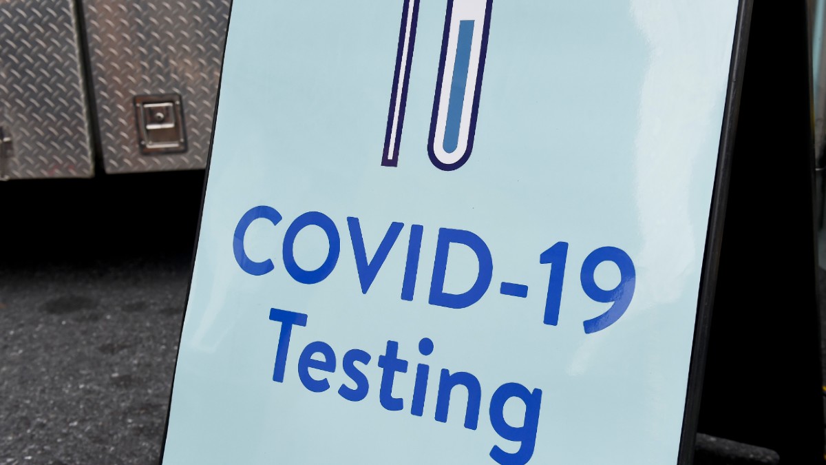 Gov. Pritzker is Making Changes to Illinois COVID Requirements. Here's What's Different