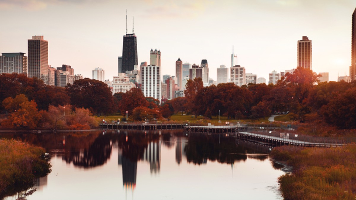 chicago-area-to-see-final-day-of-warmth-before-chill-of-fall-returns-to