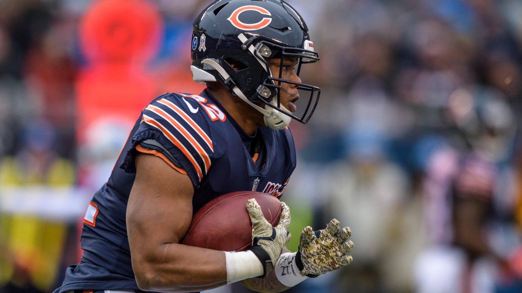 Bears Running Back David Montgomery Returns to Game After Injury vs
