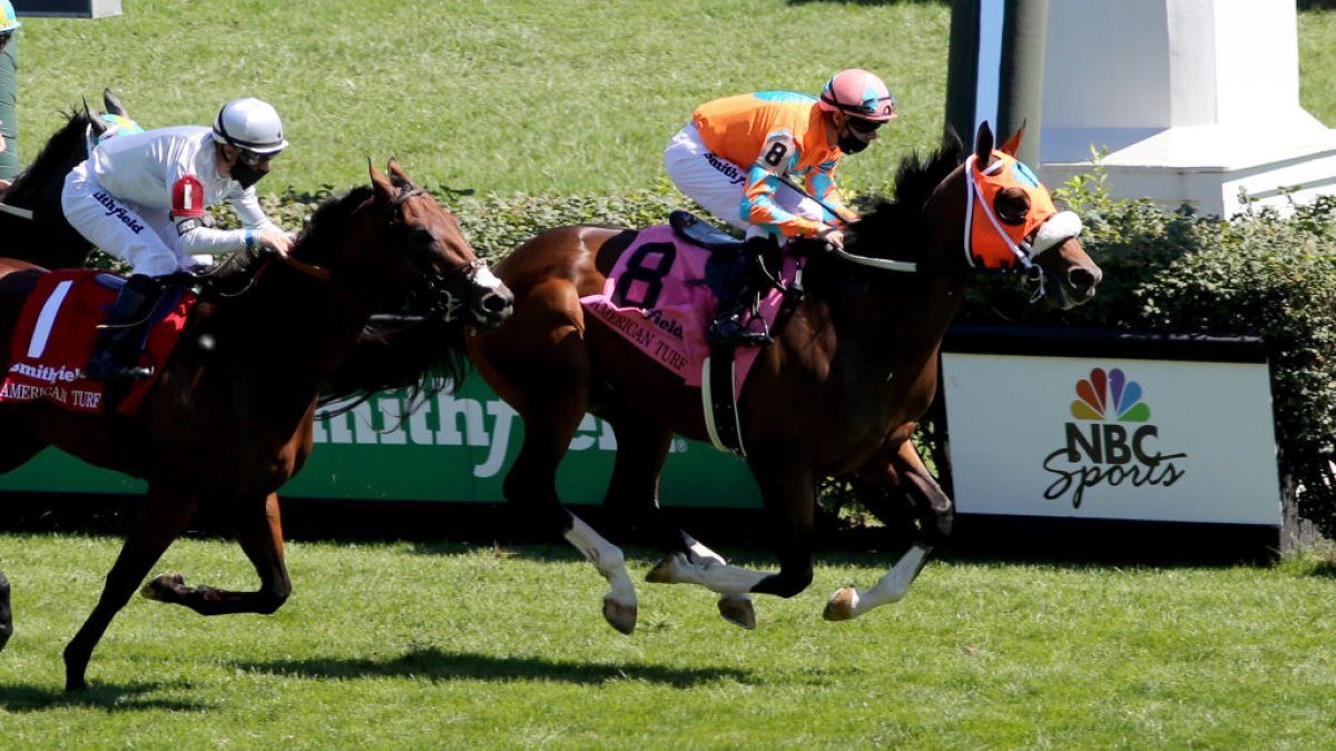 Arlington Racetrack Celebrates Kentucky Derby Saturday with Spectators