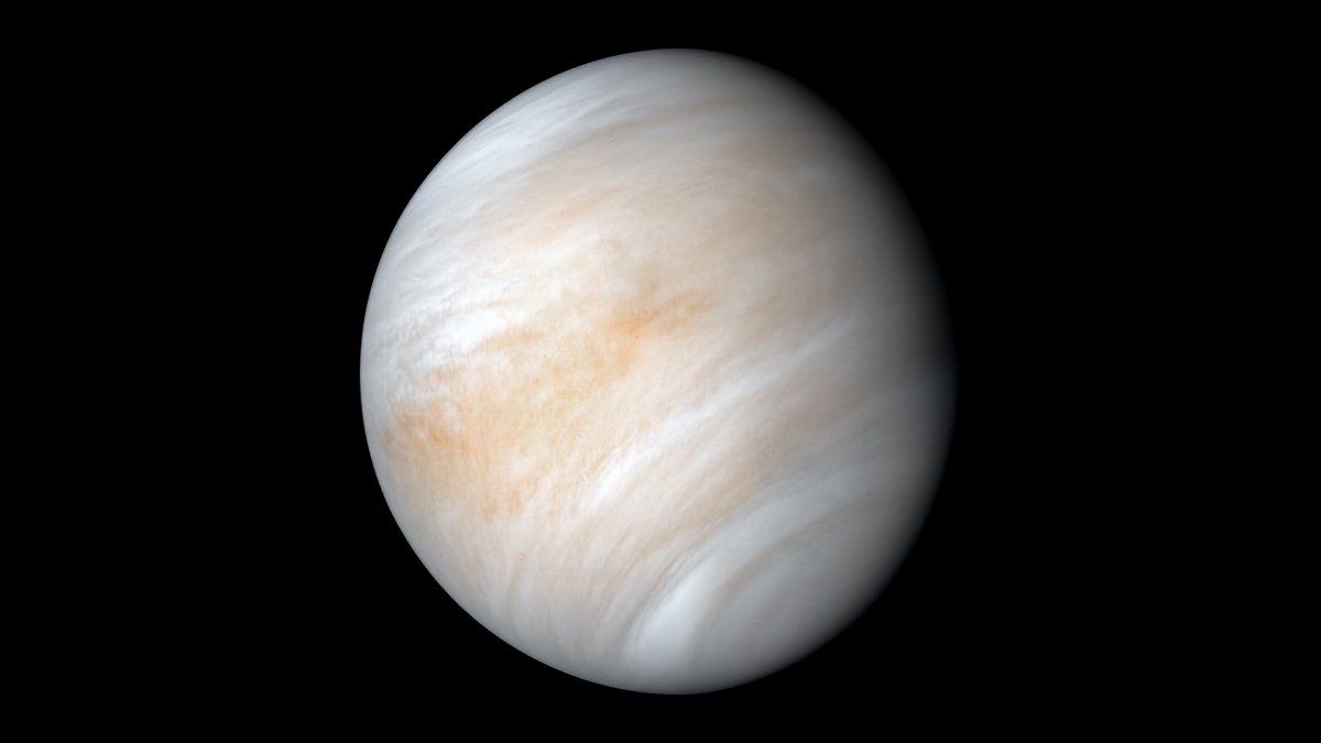 Look Up! The 'Most Photogenic Planetary Pairing of the Year' is This Week, Adler Planetarium Says - Vimarsana News