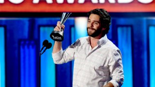 Thomas Rhett poses with the Entertainer of the Year award onstage during the 55th Academy of Country Music Awards at the Grand Ole Opry on September 16, 2020 in Nashville, Tennessee.