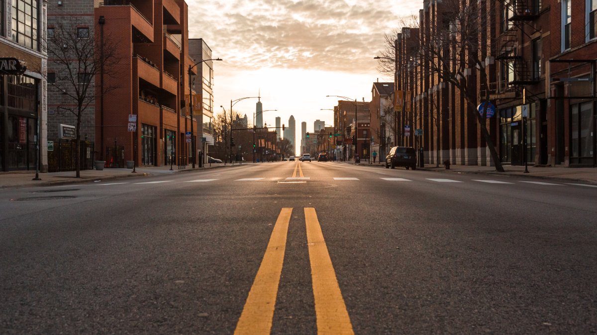 Chicago Wants to Make Left Turns Safer By Expanding Use of 'Traffic-Calming' Speed Bumps and Bollards – NBC Chicago - Vimarsana News