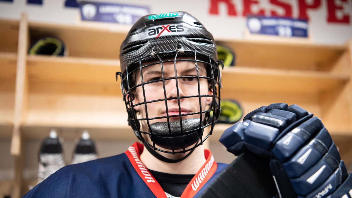 Five Facts About Blackhawks’ No. 17 Overall Pick of 2020 NHL Draft