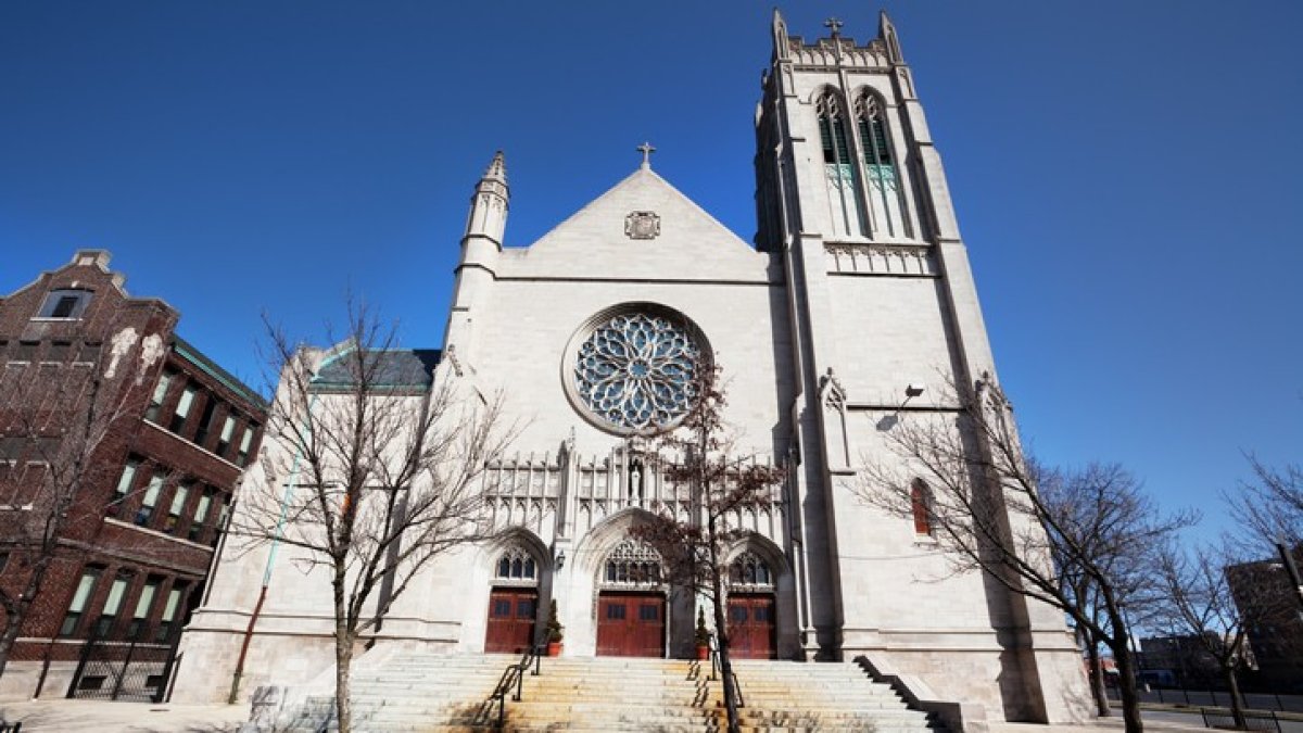 Saint Sabina Hosts Basketball Tournament Against Chicago Police – NBC  Chicago