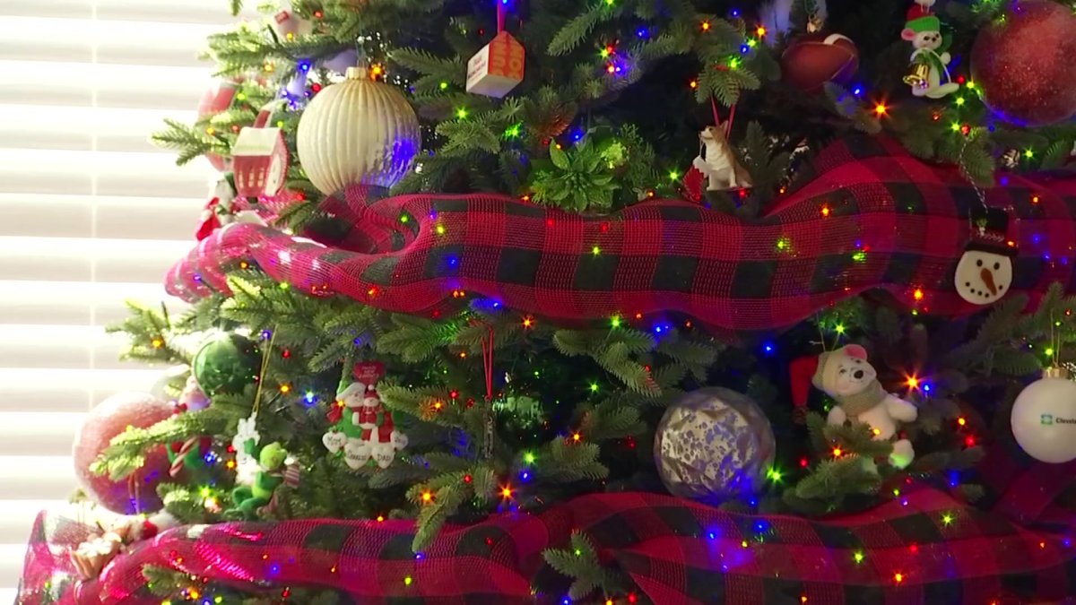 Christmas store opening in Chicago