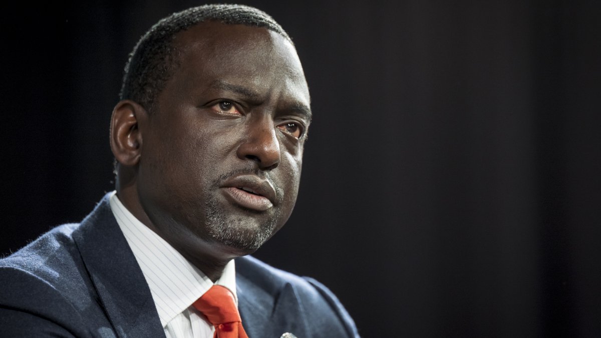 Yusef Salaam, Exonerated Central Park 5 Member, Mocks Trump With Ad of His Own – NBC Chicago - Vimarsana News