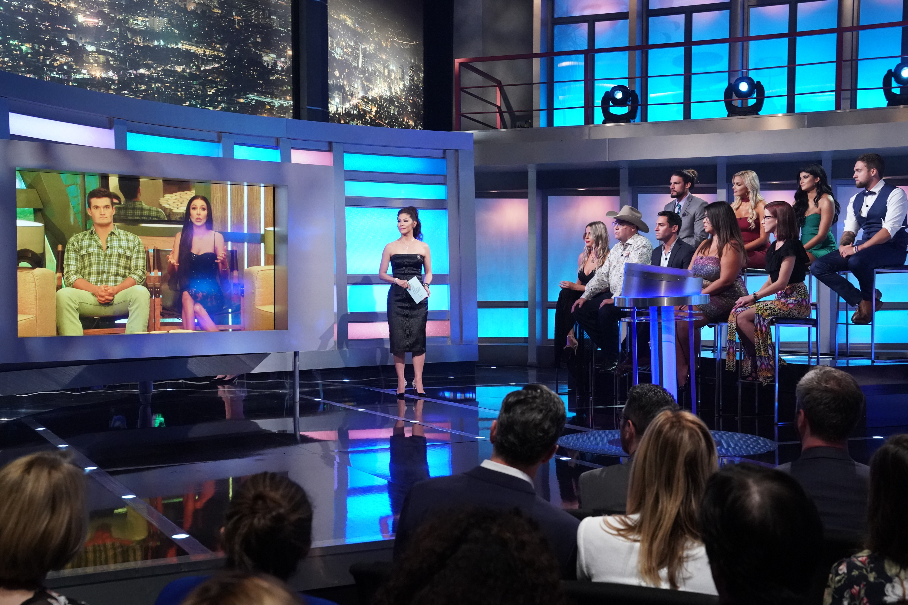 Host Julie Chen Moonves talks to the Jury of BIG BROTHER on the season finale