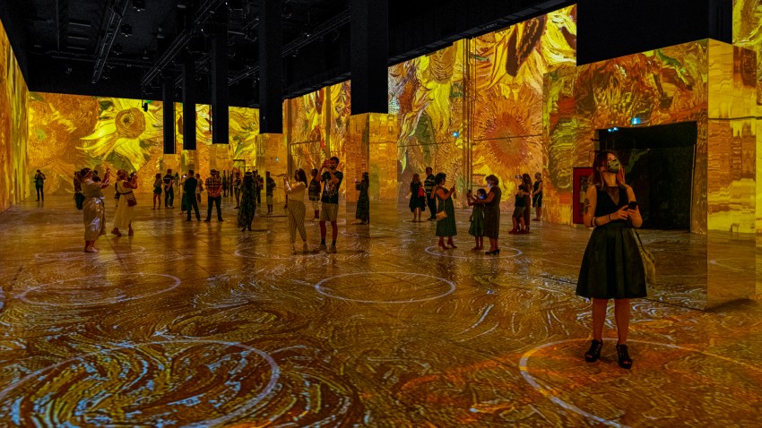 Immersive Van Gogh Experience Hits Chicago s Old Town In 2021 NBC Chicago