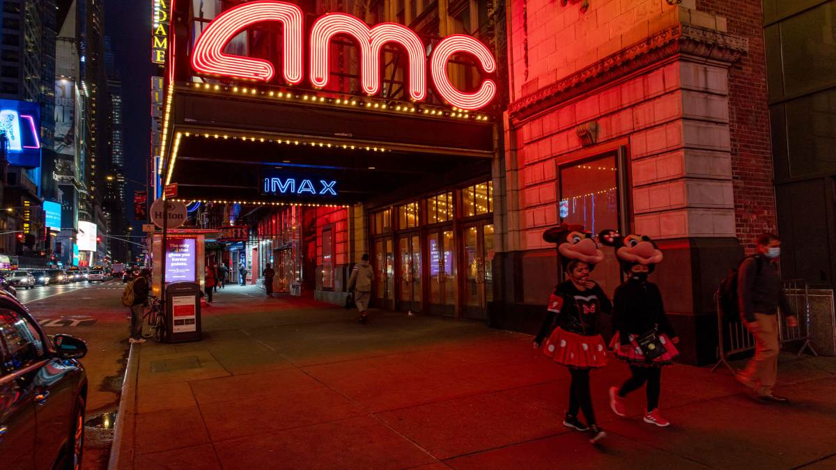 AMC to open 42 cinemas in Illinois next Friday – NBC Chicago