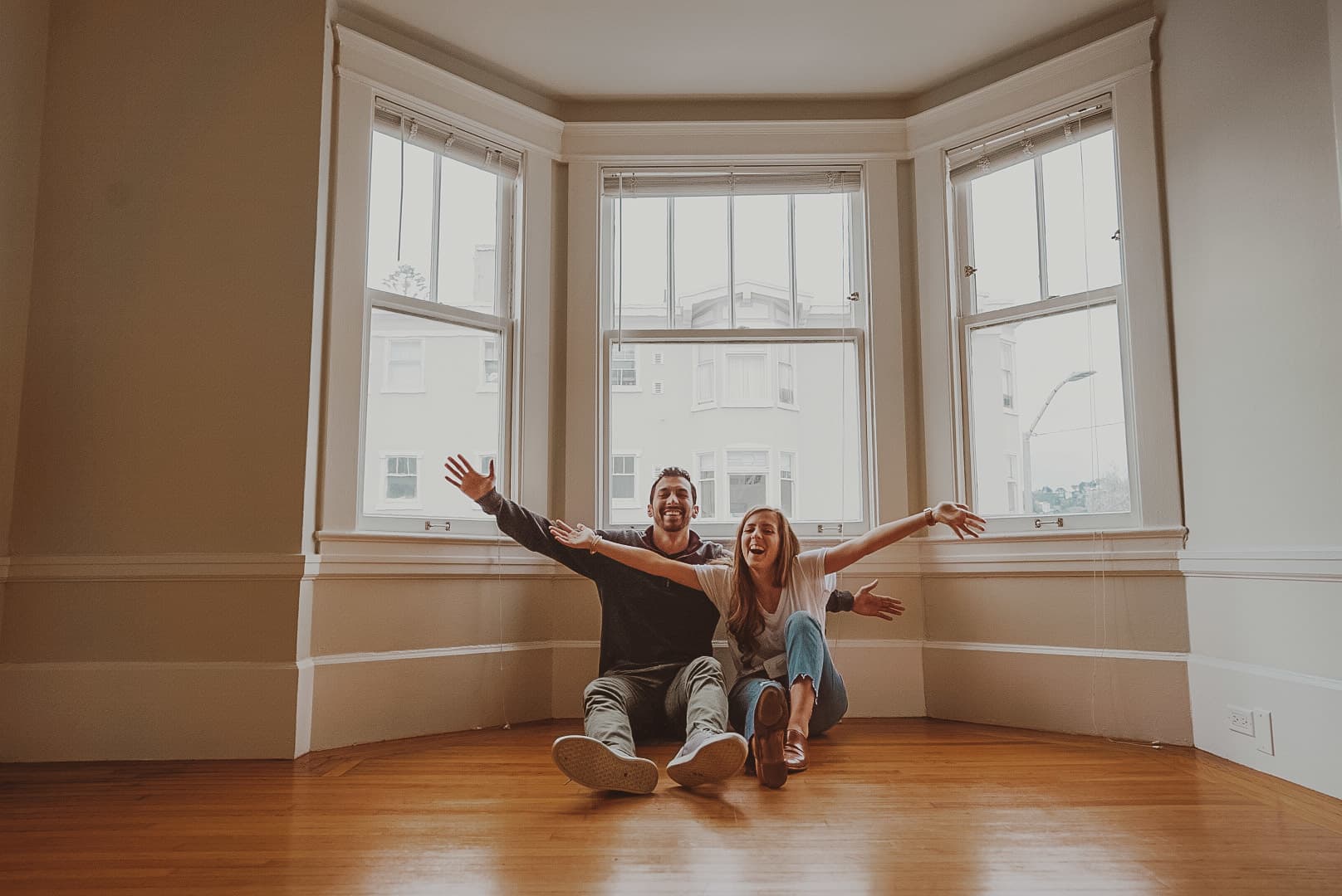 Airbnb Nomads Are Ditching Their Apartments in Pandemic-Ridden Cities and Living Wherever They Want - Vimarsana News