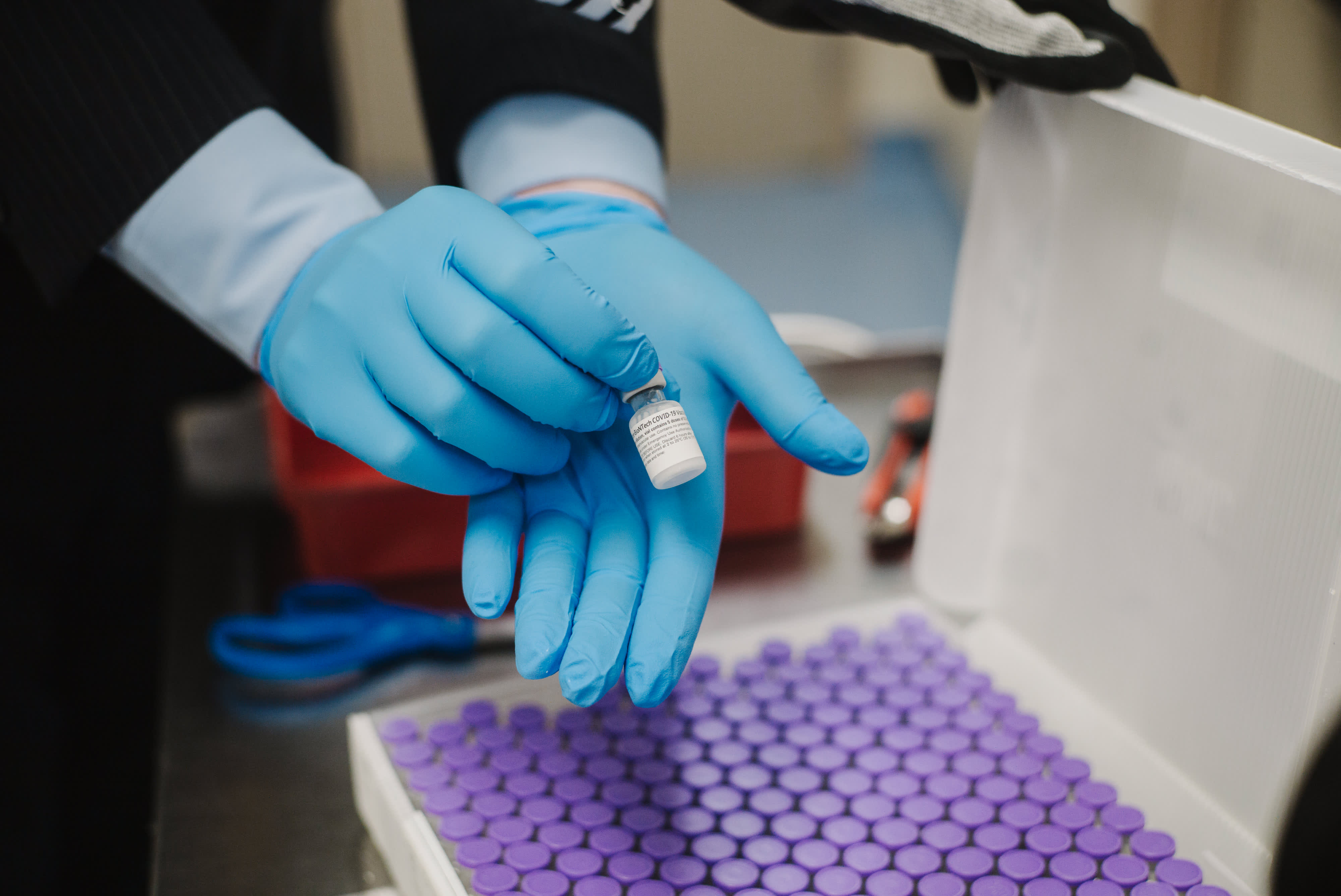Coronavirus Vaccine and Fertility: What We Know So Far - Vimarsana News