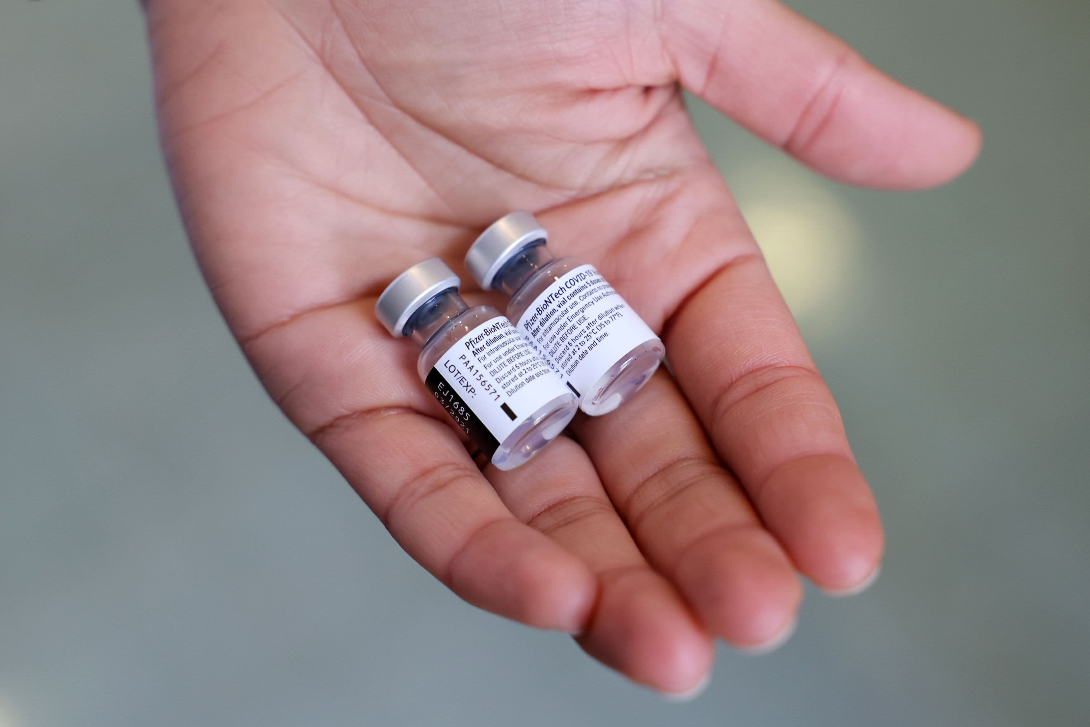 Illinois Coronavirus Updates: Next Vaccinations, Chicago Parties Shut Down, Surgeon General Visits - Vimarsana News