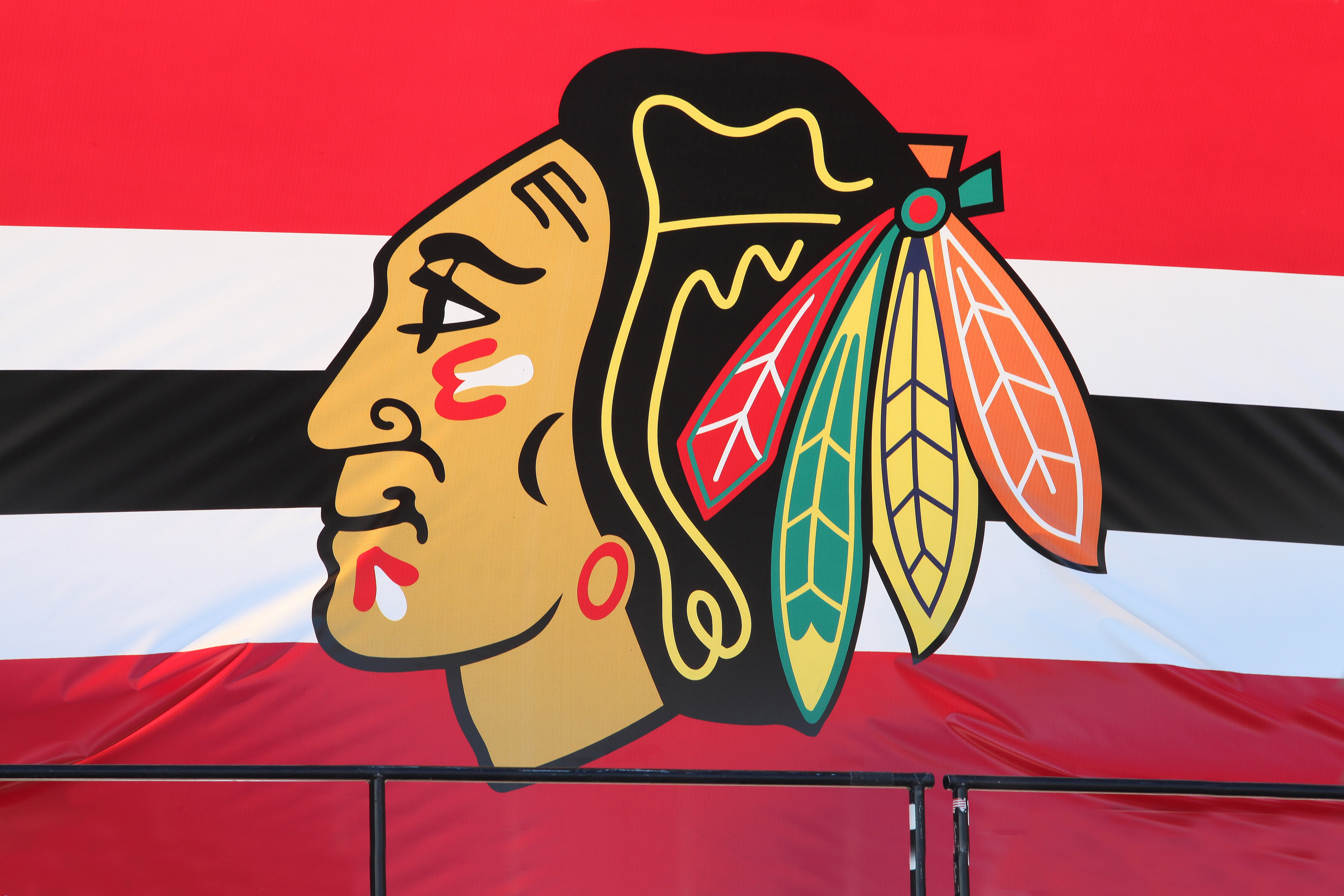 In Wake of Indians' Decision, Blackhawks Stay with Team Name