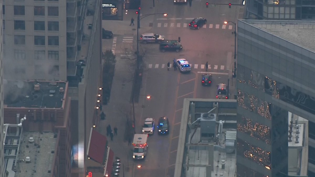 Police Officer Hurt After Being Dragged by Vehicle During Traffic Stop ...
