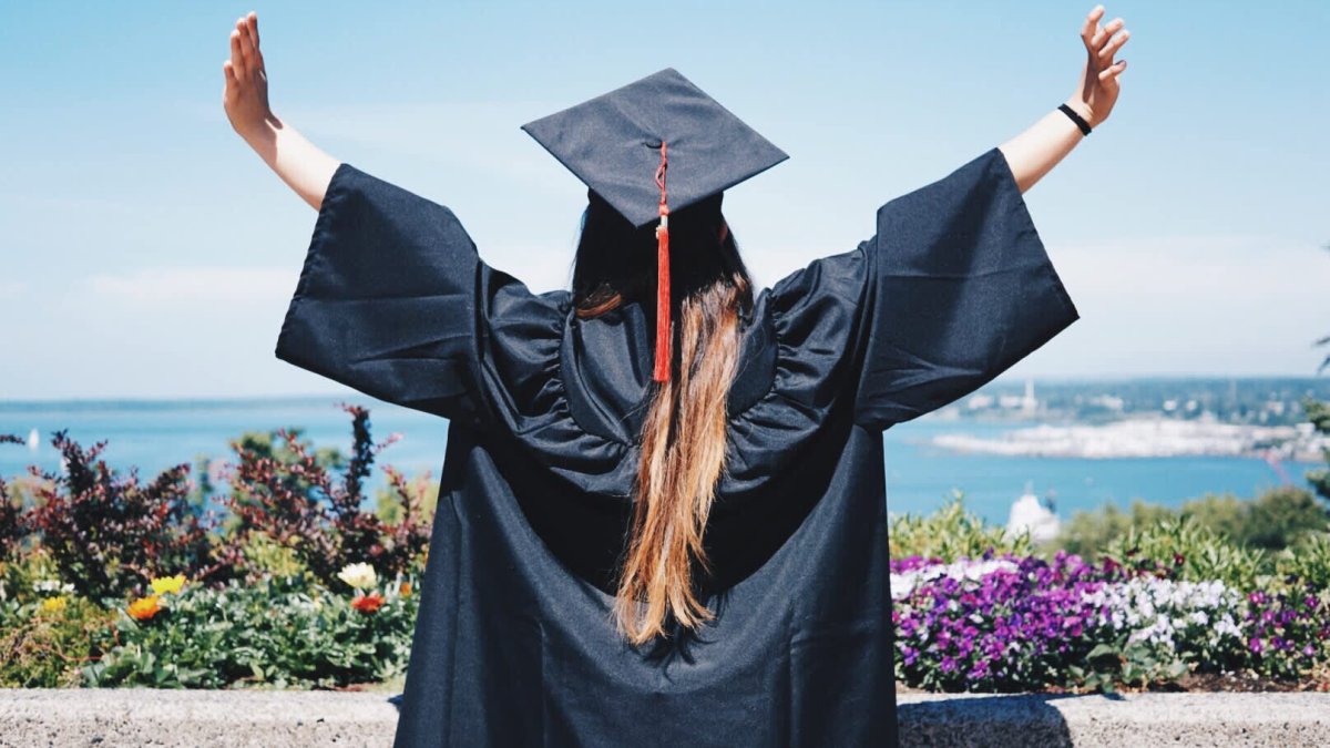 FAFSA Season Starts Oct. 1: Here's What You Need to Know