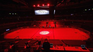 CHICAGO, ILLINOIS – JANUARY 22: A general view of the United center before the Chicago Blackhawks take on the Detroit Red Wings on January 22, 2021 in Chicago, Illinois. (Photo by Jonathan Daniel/Getty Images)