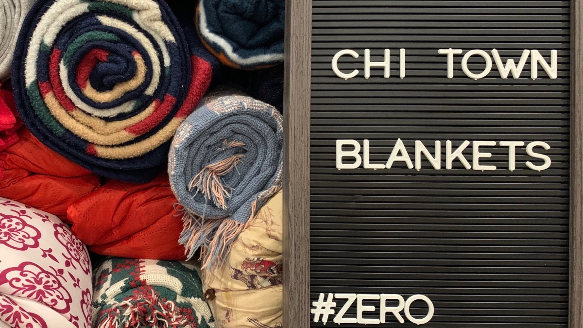 Local Non-Profit Donates Blankets to Chicago's Homeless - Vimarsana News