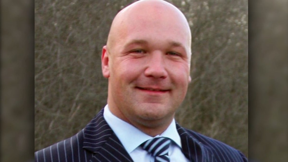 Casey Urlacher Wins Another Term as Mettawa Mayor Following Trump