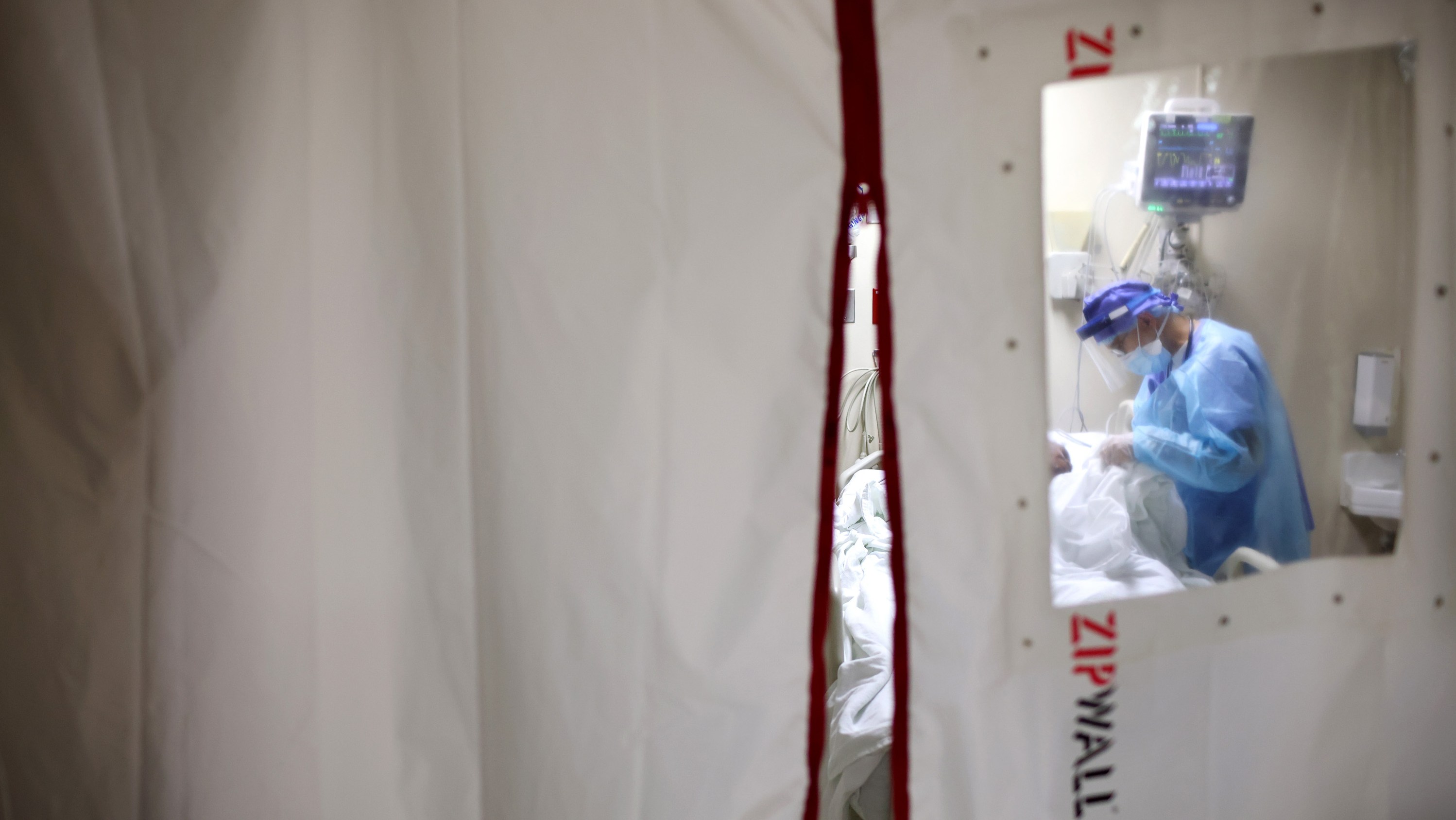 Illinois Coronavirus Updates: Pritzker to Speak, New COVID Strain Likely in Chicago - Vimarsana News