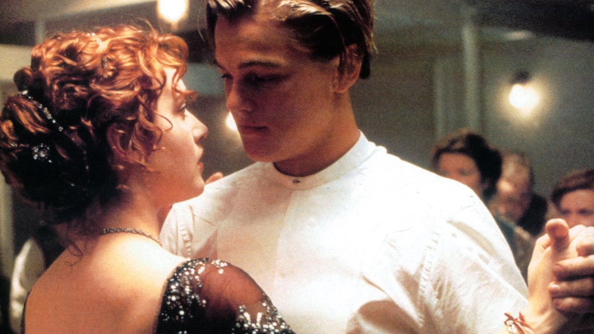 James Cameron Settles 'Door Theory' Debate Over Controversial 'Titanic' Ending – NBC Chicago - Vimarsana News