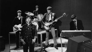 Photo of ANIMALS and Hilton VALENTINE and Eric BURDON and John STEEL and Chas CHANDLER
