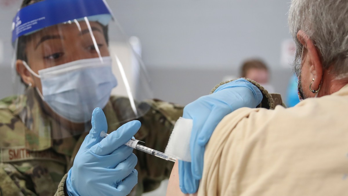 Over 300 new COVID vaccination sites open in Illinois – NBC Chicago