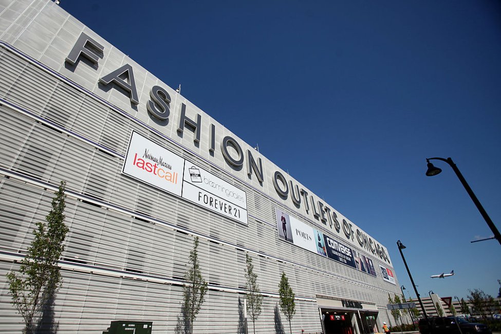 First Outlets Fashion Outlets of Chicago opens Midwest’s first Alexander McQueen ...