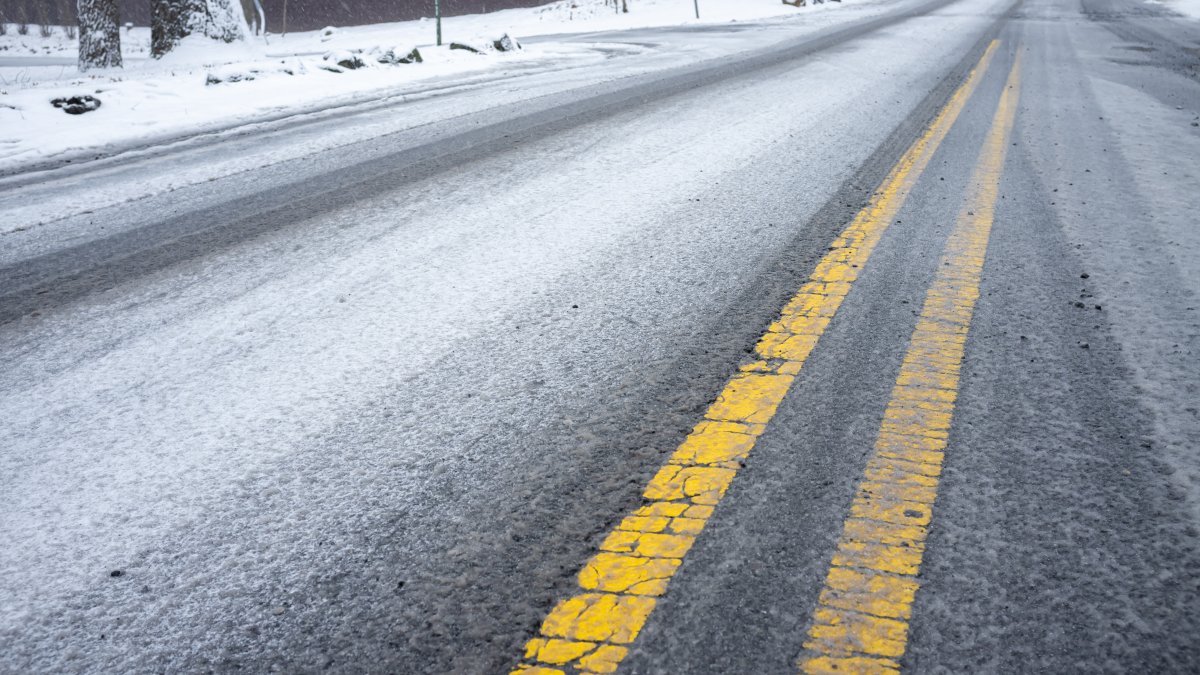 Chicago Weather: Wintry Mix, Windy Conditions to Usher in Weekend – NBC ...