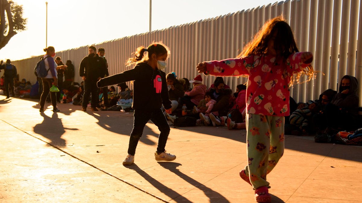 Thousands of Migrant Children Face Court Without Legal Counsel
