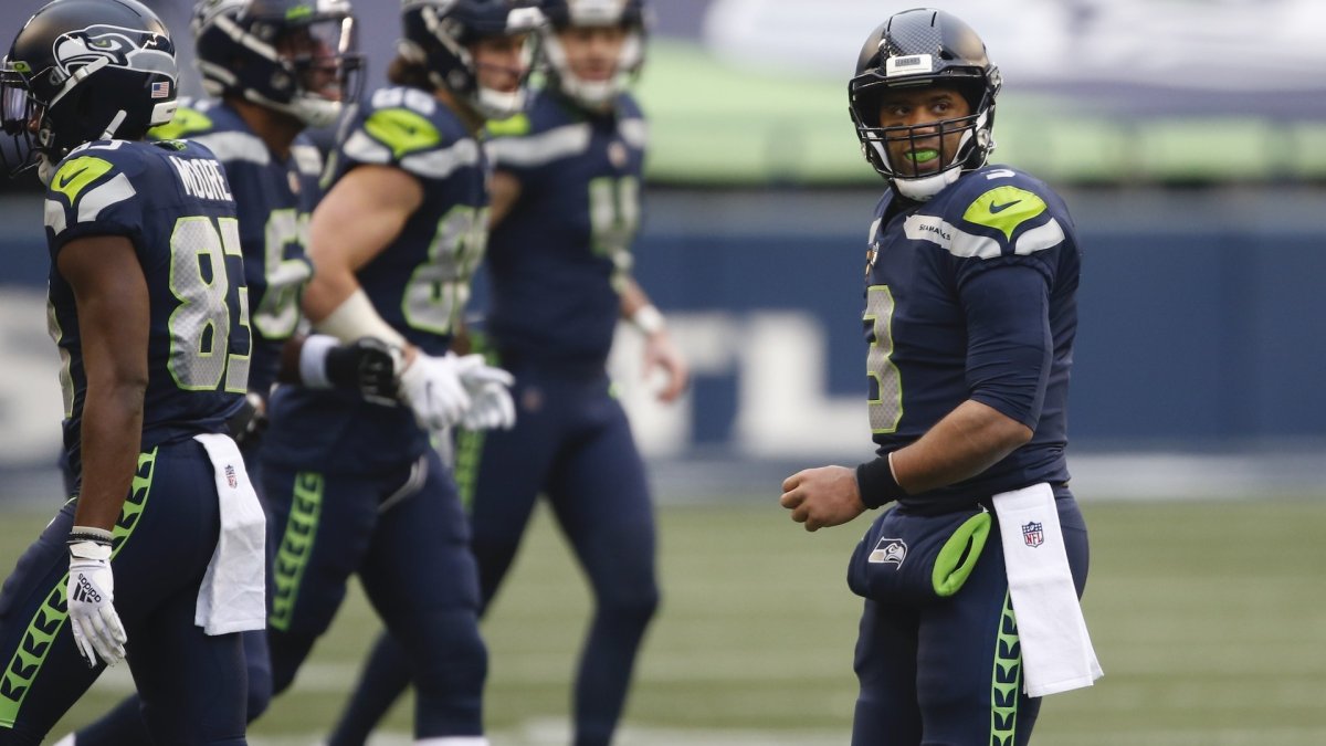 Under Center Podcast: Will the Bears Win the Bid for Russell Wilson? – NBC  Chicago