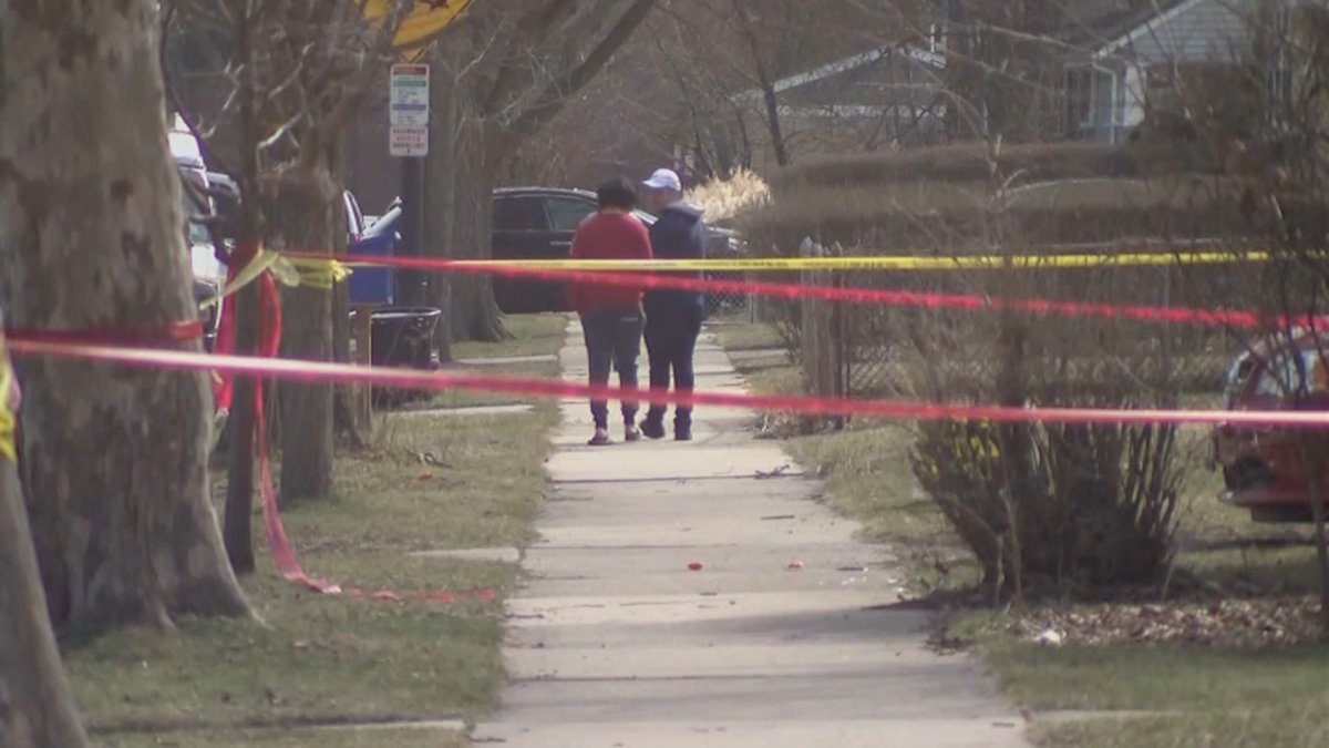 2 Dead, 1 Hurt in Shooting Near Evanston Township High School NBC Chicago