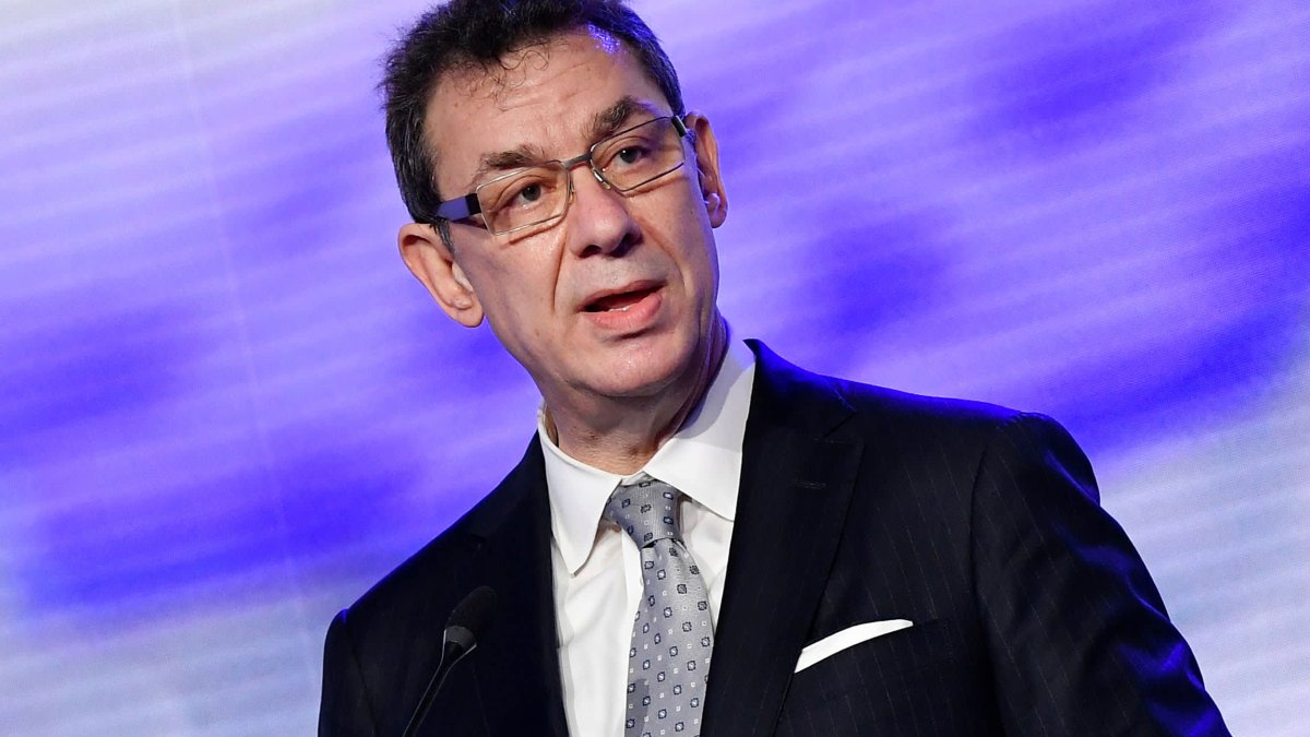 Pfizer CEO Albert Bourla Received $24.3 Million in Total Compensation for 2021 - Vimarsana News