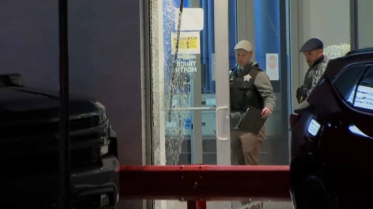 Trio Wanted in Bronzeville Car Dealership Breakin NBC Chicago
