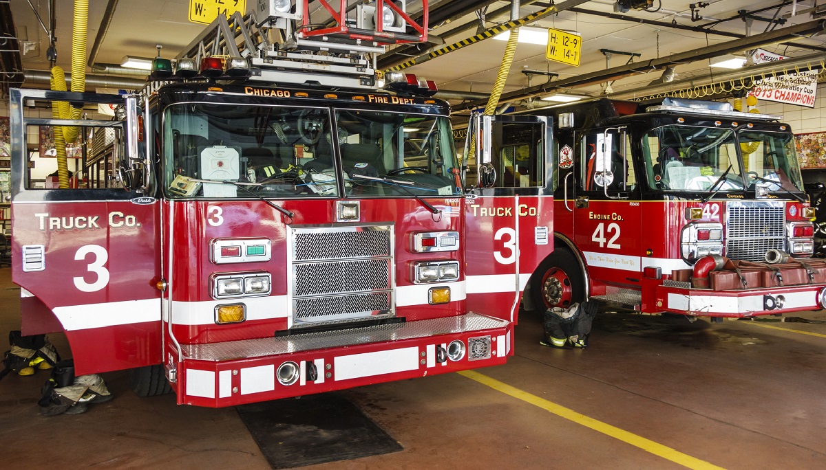 Fire Engulfs Back of the Yards Building