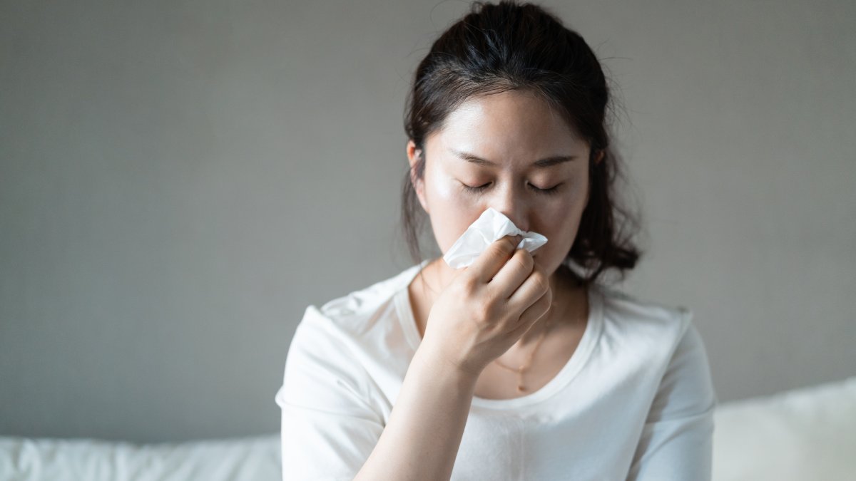 How Are COVID Symptoms Shifting With New Variants? Here’s What Chicago’s Top Doc Says How Are COVID Symptoms Shifting With New Variants? Here’s What Chicago’s Top Doc Says