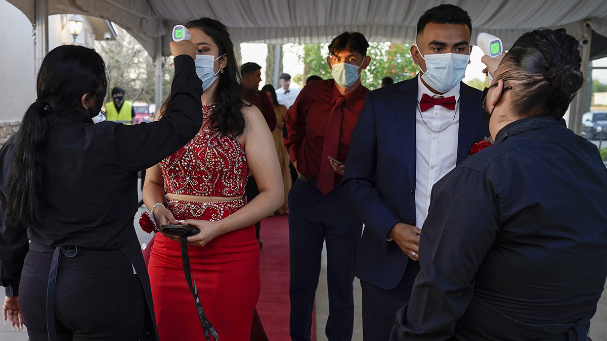 Some Proms Are Back, With Masks, Testing and Distancing NBC Chicago